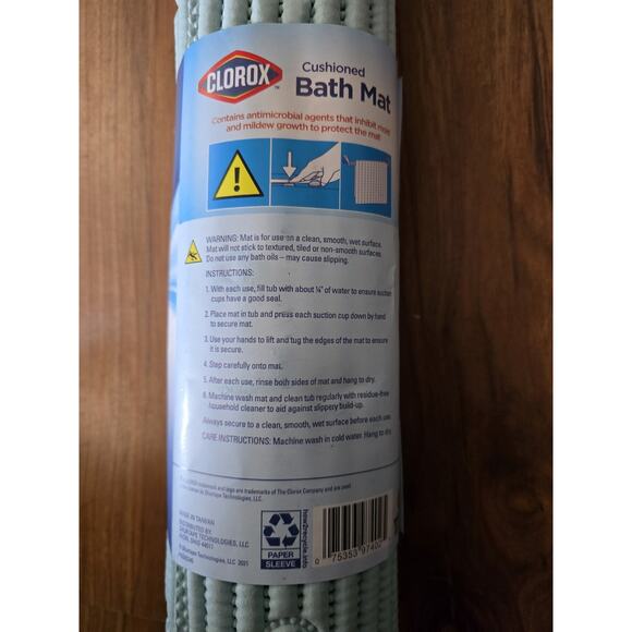 Clorox Anti-Microbial Cushioned Foam Bathtub Mat, Lt Blue 17”X36” - NEW - Picture 4 of 4